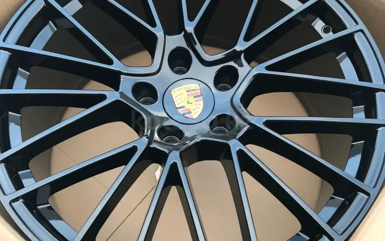 Комплект литых дисков r21 5*130 Porsche за 1 100 000 тг. в Алматы