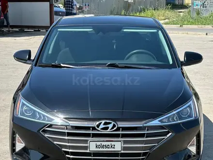 Hyundai Elantra 2019 года за 7 100 000 тг. в Атырау – фото 4