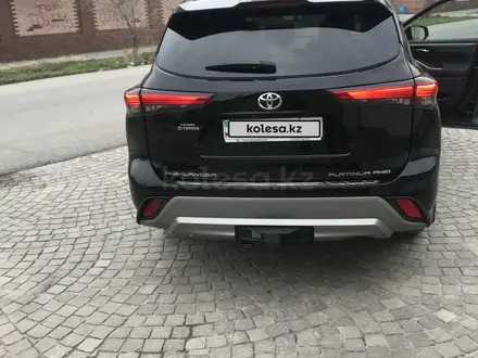 Toyota Highlander 2022 года за 29 000 000 тг. в Алматы – фото 26