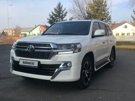 Toyota Land Cruiser 2021 года за 38 500 000 тг. в Петропавловск – фото 2