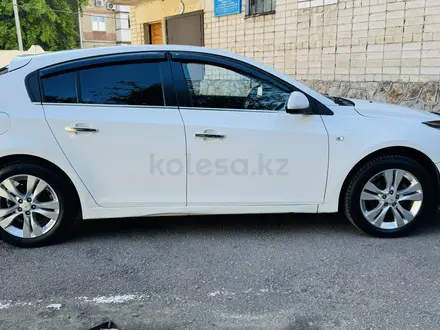 Chevrolet Cruze 2012 года за 3 700 000 тг. в Петропавловск – фото 2