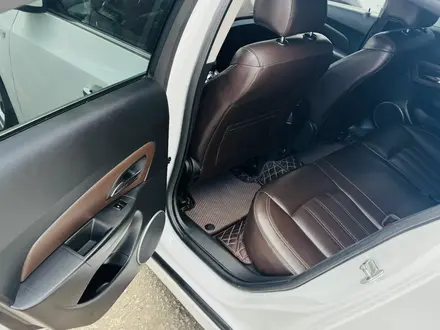 Chevrolet Cruze 2012 года за 3 700 000 тг. в Петропавловск – фото 7