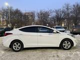 Hyundai Elantra 2014 годаfor6 900 000 тг. в Алматы – фото 5