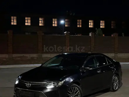 Toyota Camry 2016 года за 10 600 000 тг. в Атырау