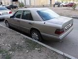 Mercedes-Benz E 220 1993 года за 1 700 000 тг. в Жезказган – фото 3