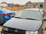 Volkswagen Passat 1994 годаfor2 300 000 тг. в Уральск – фото 2