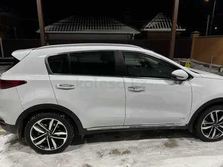 Kia Sportage 2019 года за 10 000 000 тг. в Атырау – фото 2