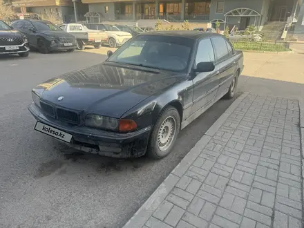 BMW 728 1996 года за 2 000 000 тг. в Астана