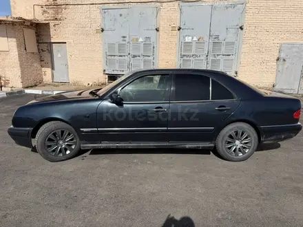 Mercedes-Benz E 280 1996 года за 2 200 000 тг. в Костанай – фото 3
