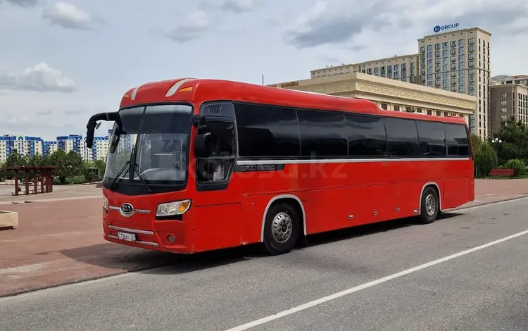 Автобус 45 местный с кондиционером ремни безопасности перевозка в Астана
