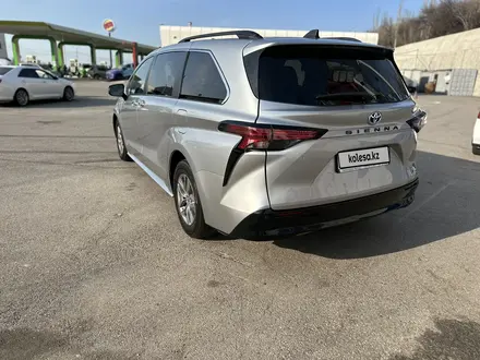 Toyota Sienna 2021 года за 21 200 000 тг. в Алматы – фото 8