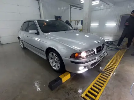 BMW 523 1997 года за 3 150 000 тг. в Туркестан – фото 4