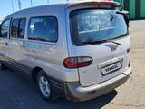 Hyundai Starex 2002 годаүшін1 550 000 тг. в Семей – фото 3