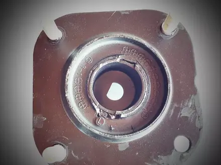 Опора амортизатора Mazda 626 (GE) (92-97)/(задняя) за 5 000 тг. в Алматы – фото 2