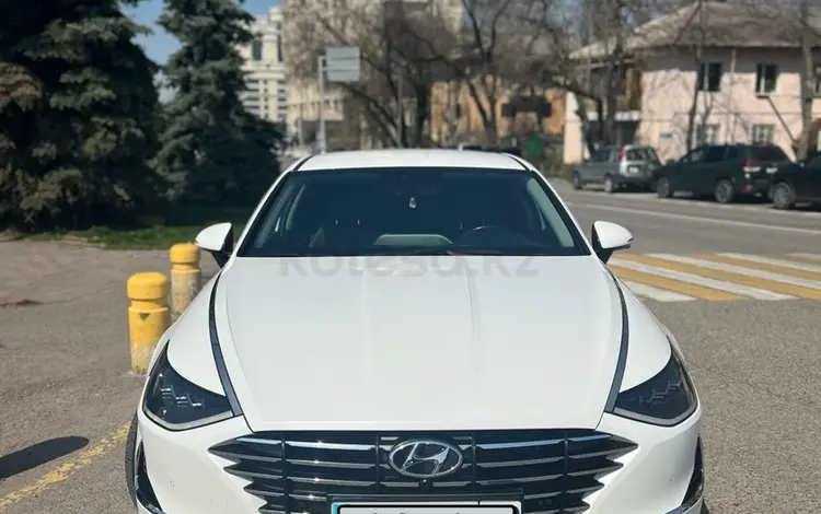 Hyundai Sonata 2022 года за 12 500 000 тг. в Алматы