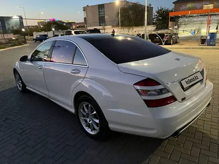 Mercedes-Benz S 550 2007 года за 6 700 000 тг. в Актау – фото 4