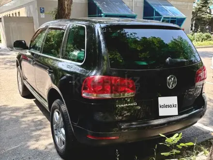 Volkswagen Touareg 2004 года за 6 000 000 тг. в Алматы – фото 2
