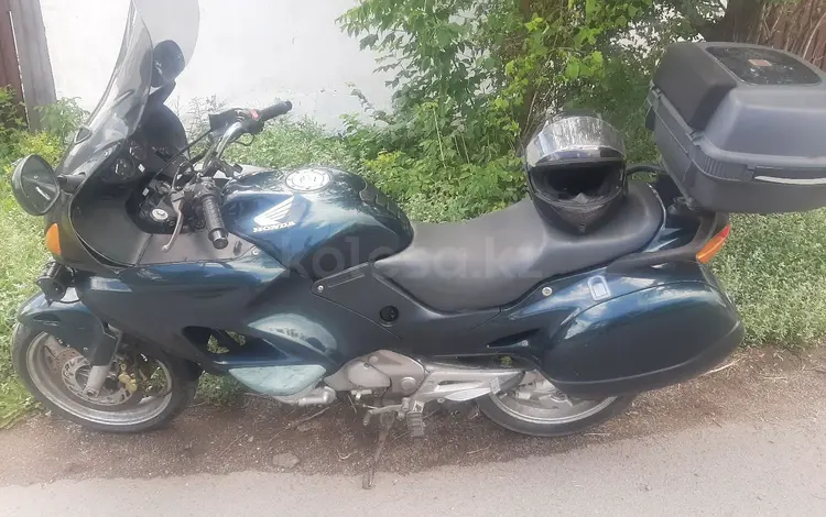 Honda  Deaueville 650 2001 годаүшін2 300 000 тг. в Караганда