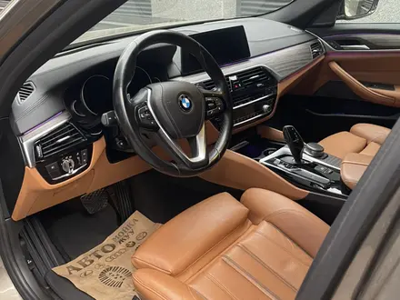 BMW 540 2017 года за 17 000 000 тг. в Алматы – фото 20