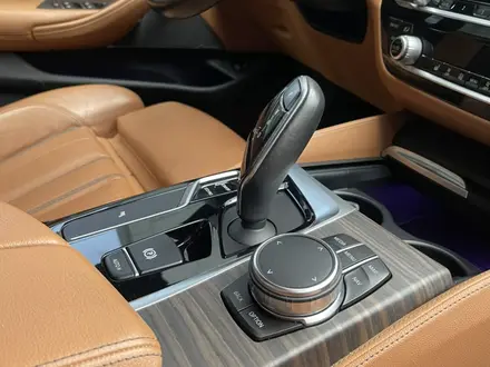 BMW 540 2017 года за 17 000 000 тг. в Алматы – фото 9
