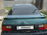 Volkswagen Passat 1990 года за 450 000 тг. в Тараз – фото 2
