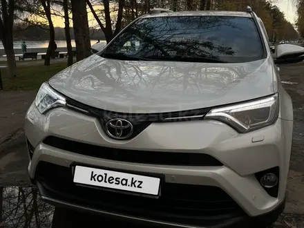 Toyota RAV4 2019 года за 16 000 000 тг. в Усть-Каменогорск – фото 3