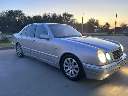 Mercedes-Benz E 230 1998 года за 3 200 000 тг. в Актобе – фото 10