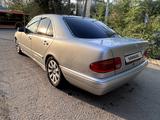 Mercedes-Benz E 230 1998 годаfor3 200 000 тг. в Актобе – фото 5