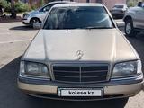 Mercedes-Benz C 200 1994 года за 1 900 000 тг. в Петропавловск – фото 2