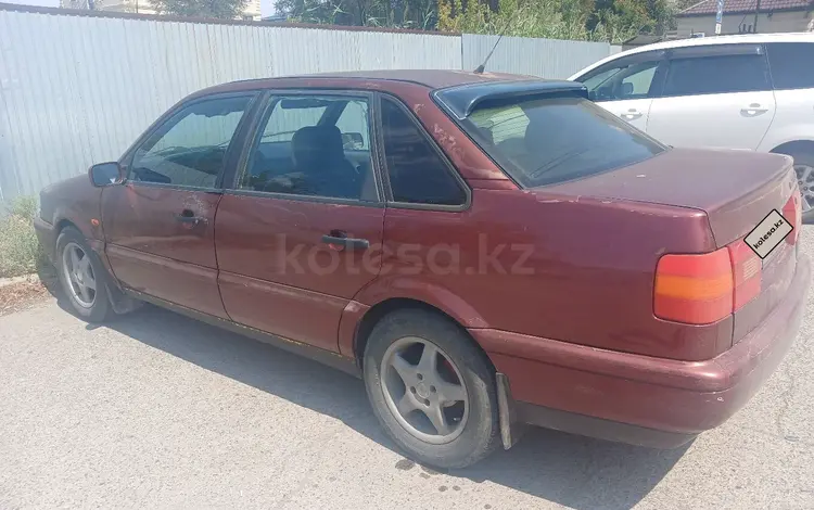 Volkswagen Passat 1995 года за 1 000 000 тг. в Атырау