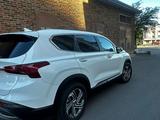Hyundai Santa Fe 2022 годаүшін16 000 000 тг. в Астана – фото 2