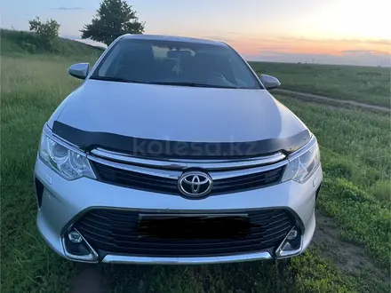 Toyota Camry 2017 года за 12 000 000 тг. в Успенка – фото 2