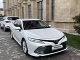 Toyota Camry 2019 года за 14 900 000 тг. в Шымкент