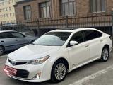 Toyota Avalon 2013 года за 5 700 000 тг. в Актау