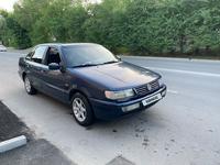 Volkswagen Passat 1995 годаүшін1 300 000 тг. в Алматы