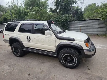 Toyota 4Runner 2001 года за 6 700 000 тг. в Алматы