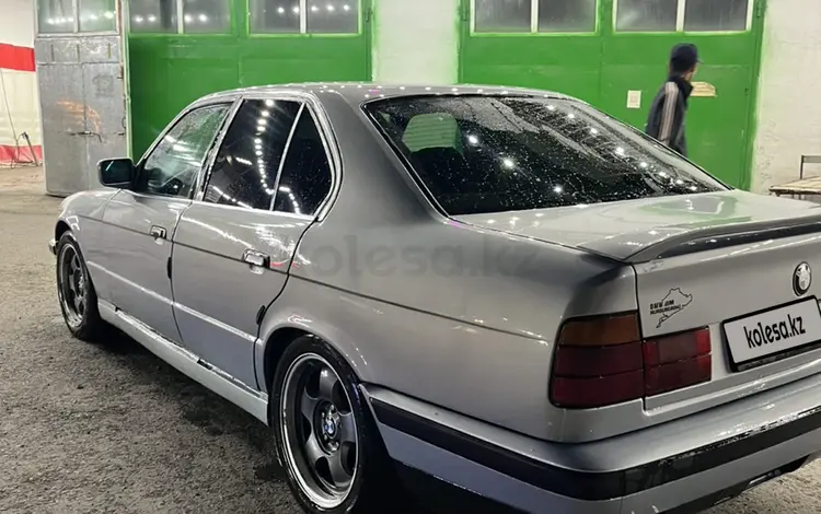 BMW 520 1990 года за 2 000 000 тг. в Алматы