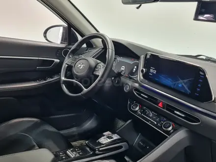 Hyundai Sonata 2022 года за 9 800 000 тг. в Алматы – фото 15