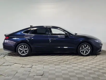 Hyundai Sonata 2022 года за 9 800 000 тг. в Алматы – фото 4