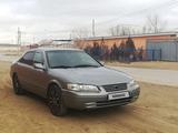 Toyota Camry 1998 годаүшін2 600 000 тг. в Жанаозен – фото 5