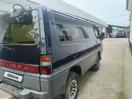 Mitsubishi Delica 1996 года за 1 300 000 тг. в Алматы – фото 3