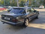 Mercedes-Benz E 220 1993 годаүшін2 000 000 тг. в Жезказган – фото 5