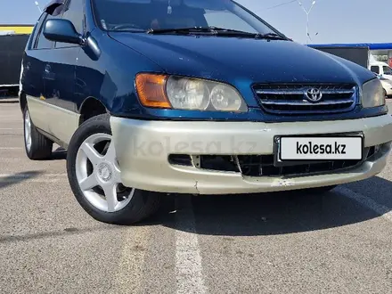 Toyota Ipsum 1998 года за 3 700 000 тг. в Алматы