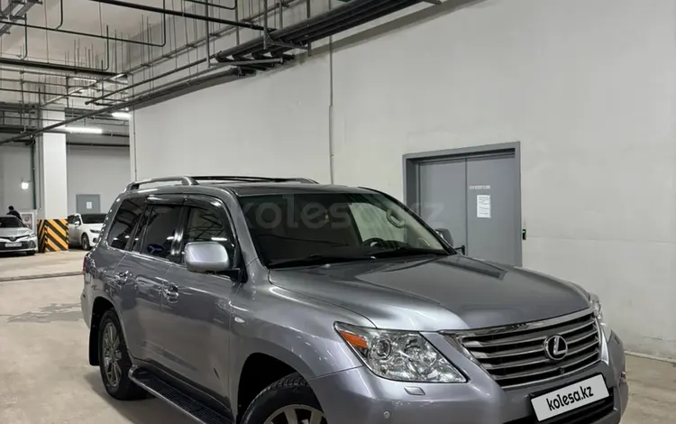 Lexus LX 570 2010 годаfor15 555 555 тг. в Астана