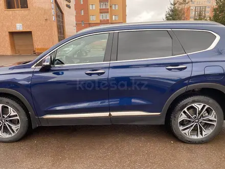 Hyundai Santa Fe 2019 года за 13 000 000 тг. в Караганда – фото 23