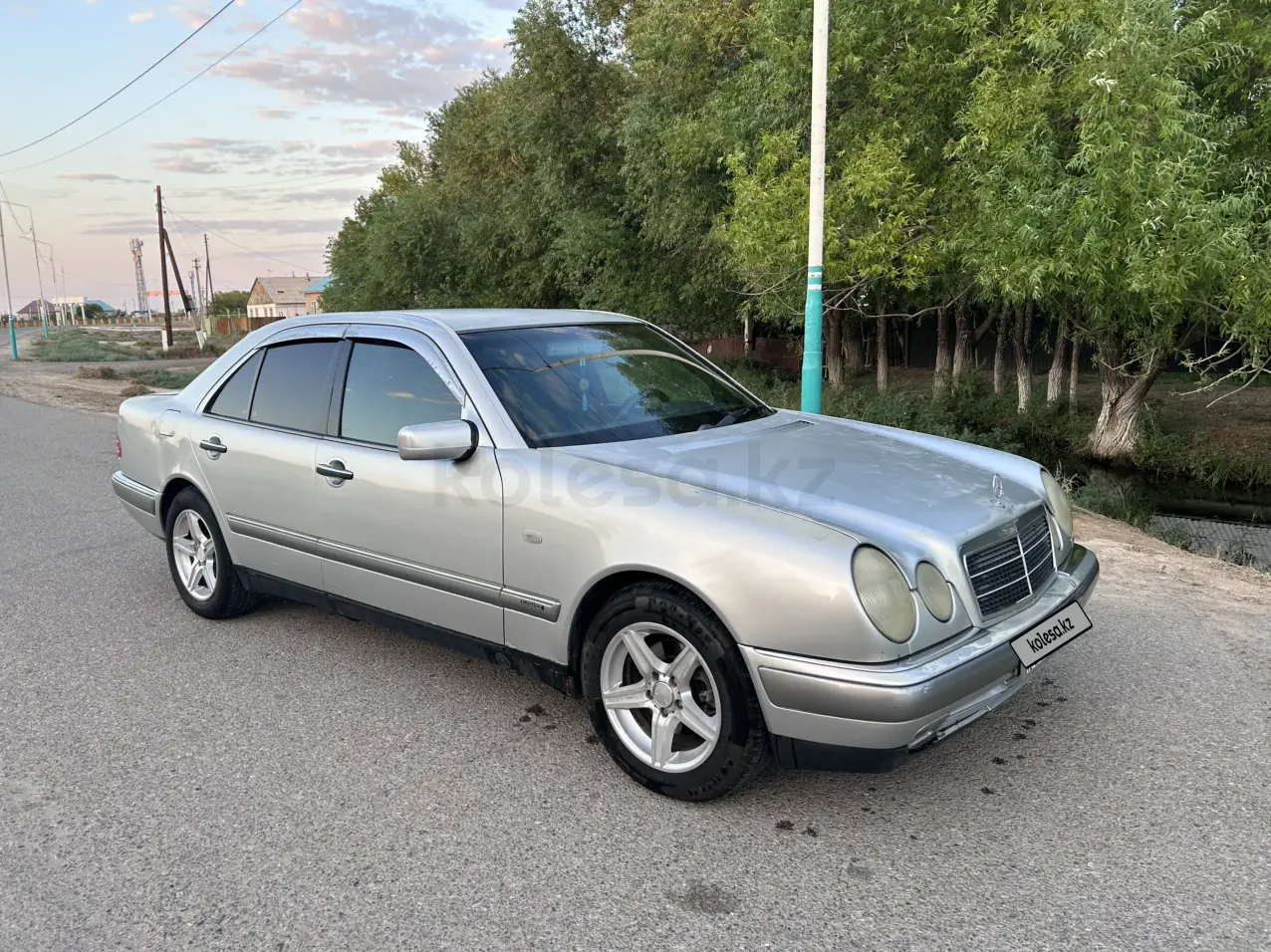 Mercedes-Benz E-Class, 1995
