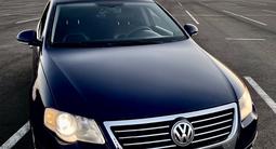 Volkswagen Passat 2005 годаfor5 000 000 тг. в Костанай