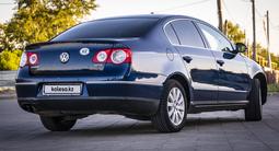 Volkswagen Passat 2005 годаfor5 000 000 тг. в Костанай – фото 5