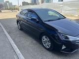 Hyundai Elantra 2019 года за 8 800 000 тг. в Астана – фото 3