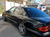 Mercedes-Benz E 320 1997 годаfor3 196 975 тг. в Жанаозен